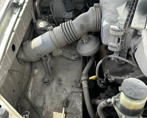 Серый Тойота Фортунер, объемом двигателя 3.96 л и пробегом 310 тыс. км за 8900 $, фото 21 на Automoto.ua