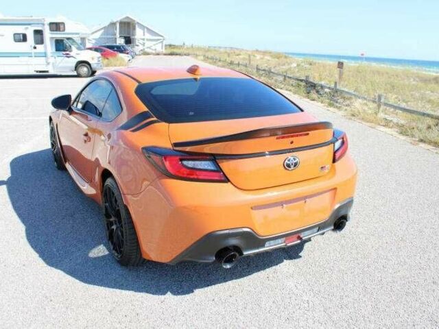 Оранжевый Тойота ГТ 86, объемом двигателя 2.4 л и пробегом 2 тыс. км за 10000 $, фото 2 на Automoto.ua