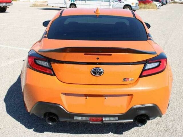 Оранжевый Тойота ГТ 86, объемом двигателя 2.4 л и пробегом 2 тыс. км за 10000 $, фото 3 на Automoto.ua