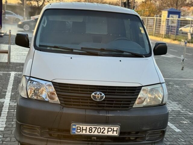 Белый Тойота Хиасе, объемом двигателя 2.5 л и пробегом 267 тыс. км за 5200 $, фото 5 на Automoto.ua