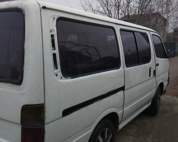 Белый Тойота Хиасе, объемом двигателя 2.4 л и пробегом 1000 тыс. км за 2500 $, фото 6 на Automoto.ua
