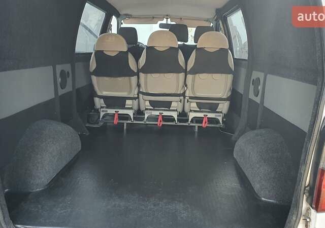 Белый Тойота Хиасе, объемом двигателя 2.4 л и пробегом 550 тыс. км за 6700 $, фото 17 на Automoto.ua