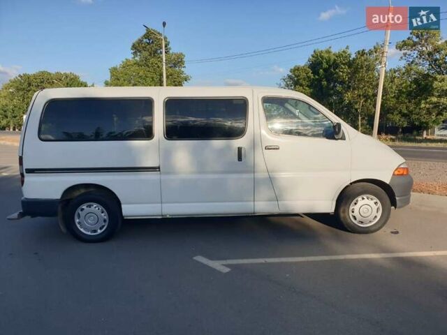 Тойота Хиасе 1998 в Одессе на Automoto.ua Белый Тойота Хиасе, объемом двигателя 2.45 л и пробегом 520 тыс. км за 4500 $, фото 2 на Automoto.ua