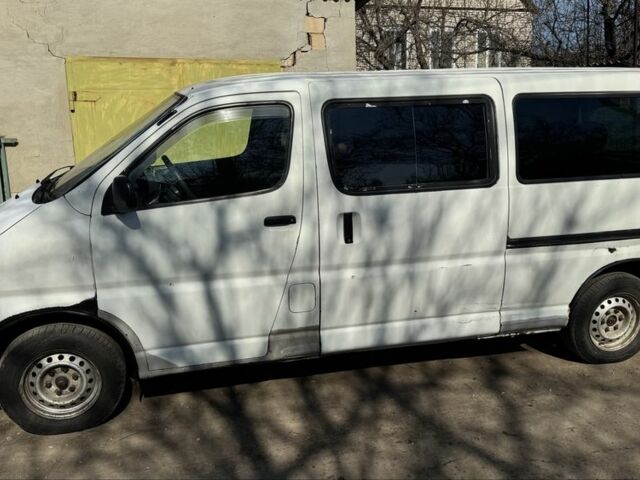 Тойота Хиасе 1999 в Одессе на Automoto.ua Белый Тойота Хиасе, объемом двигателя 2.4 л и пробегом 545 тыс. км за 3500 $, фото 12 на Automoto.ua