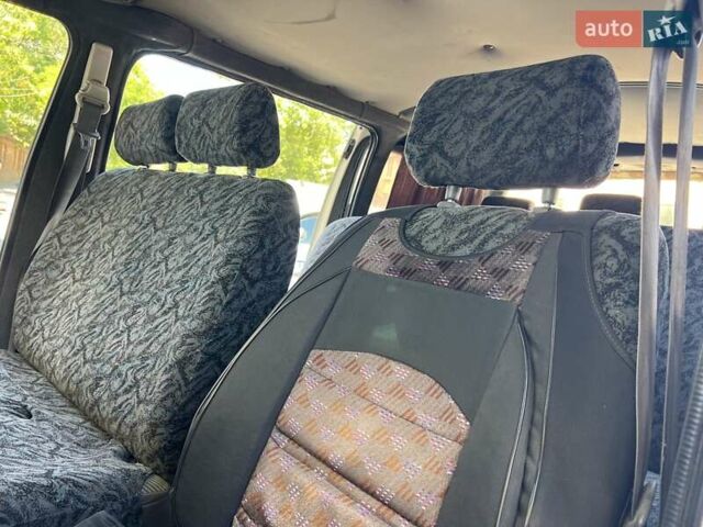 Белый Тойота Хиасе, объемом двигателя 2.4 л и пробегом 213 тыс. км за 5100 $, фото 14 на Automoto.ua