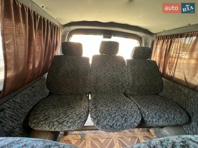 Белый Тойота Хиасе, объемом двигателя 2.4 л и пробегом 213 тыс. км за 5100 $, фото 19 на Automoto.ua