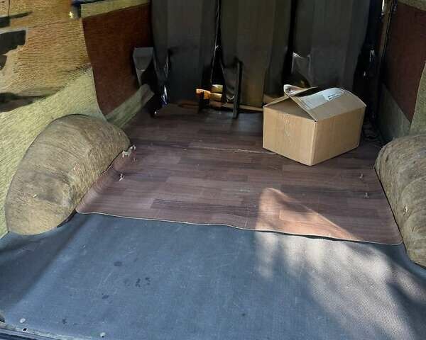 Белый Тойота Хиасе, объемом двигателя 2.5 л и пробегом 410 тыс. км за 4900 $, фото 6 на Automoto.ua