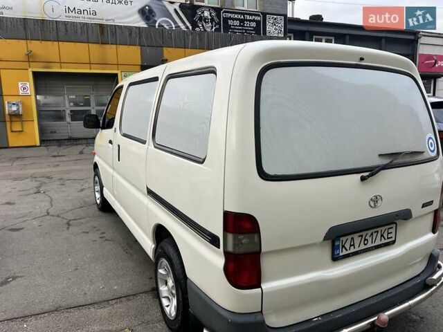 Белый Тойота Хиасе, объемом двигателя 2.4 л и пробегом 344 тыс. км за 6866 $, фото 6 на Automoto.ua