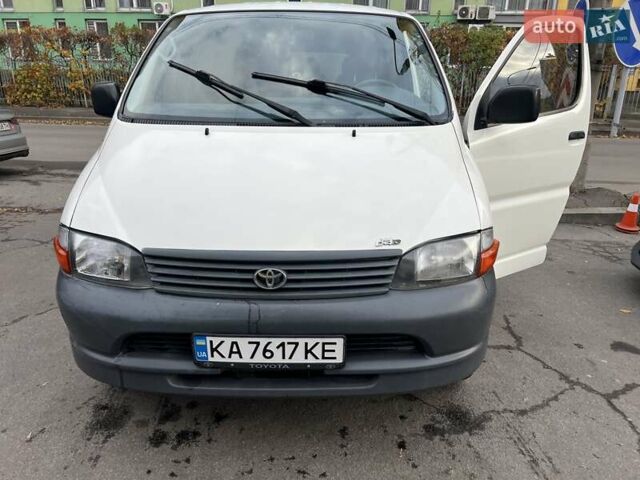 Белый Тойота Хиасе, объемом двигателя 2.4 л и пробегом 344 тыс. км за 6866 $, фото 11 на Automoto.ua