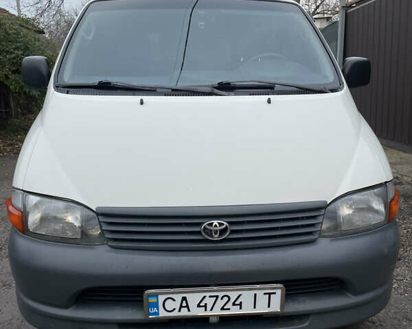 Белый Тойота Хиасе, объемом двигателя 2.49 л и пробегом 363 тыс. км за 7400 $, фото 9 на Automoto.ua