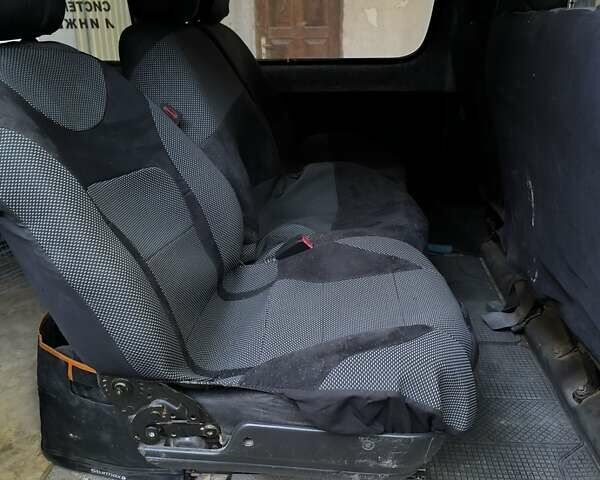 Белый Тойота Хиасе, объемом двигателя 2.5 л и пробегом 380 тыс. км за 8500 $, фото 26 на Automoto.ua