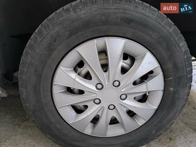 Белый Тойота Хиасе, объемом двигателя 2.5 л и пробегом 380 тыс. км за 8500 $, фото 30 на Automoto.ua