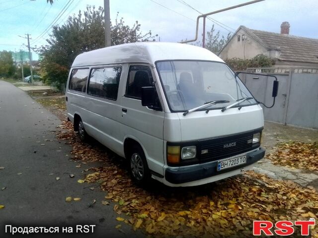 Тойота Хіасє 1990 у Одесі на Automoto.ua Білий Тойота Хіасє, об'ємом двигуна 2.4 л та пробігом 400 тис. км за 2300 $, фото 2 на Automoto.ua