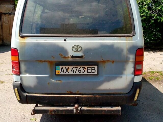 Білий Тойота Хіасє, об'ємом двигуна 2.4 л та пробігом 450 тис. км за 2200 $, фото 6 на Automoto.ua