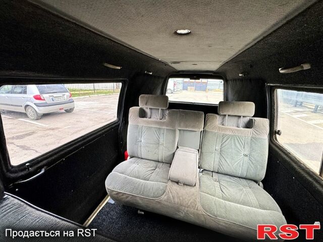 Белый Тойота Хиасе, объемом двигателя 2.5 л и пробегом 360 тыс. км за 3000 $, фото 3 на Automoto.ua