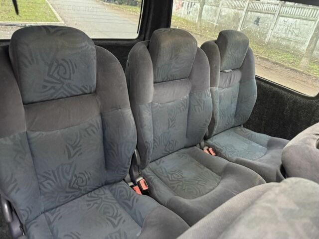 Чорний Тойота Хіасє, об'ємом двигуна 2.5 л та пробігом 440 тис. км за 5900 $, фото 12 на Automoto.ua