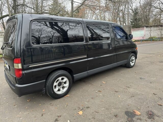 Чорний Тойота Хіасє, об'ємом двигуна 2.5 л та пробігом 440 тис. км за 5900 $, фото 2 на Automoto.ua