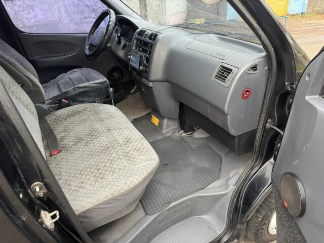 Чорний Тойота Хіасє, об'ємом двигуна 2.5 л та пробігом 440 тис. км за 5900 $, фото 14 на Automoto.ua