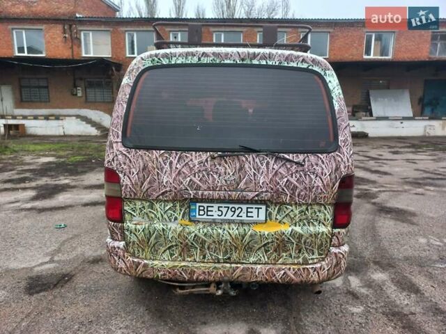 Коричневий Тойота Хіасє, об'ємом двигуна 2.45 л та пробігом 340 тис. км за 5500 $, фото 1 на Automoto.ua