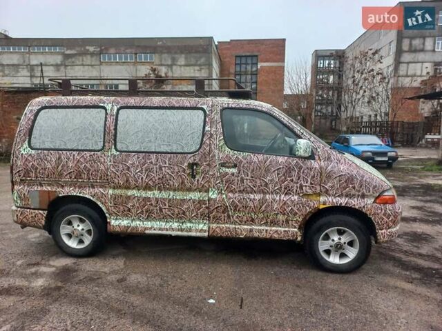 Коричневий Тойота Хіасє, об'ємом двигуна 2.45 л та пробігом 340 тис. км за 5500 $, фото 3 на Automoto.ua