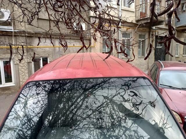 Красный Тойота Хиасе, объемом двигателя 2.5 л и пробегом 307 тыс. км за 6389 $, фото 3 на Automoto.ua