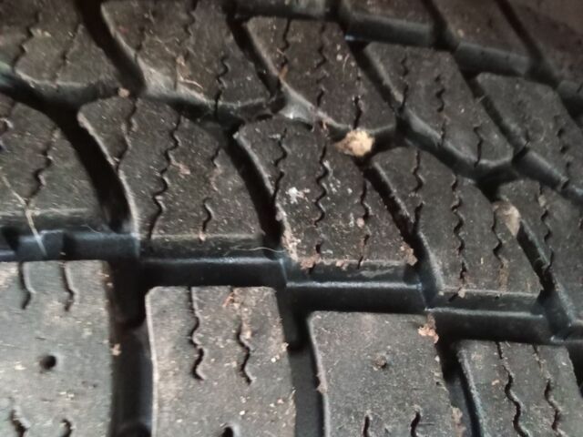 Красный Тойота Хиасе, объемом двигателя 2.5 л и пробегом 225 тыс. км за 9500 $, фото 2 на Automoto.ua