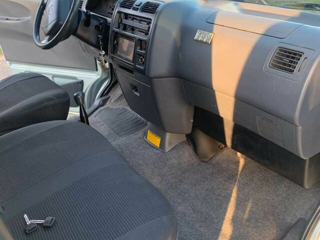 Тойота Хиасе, объемом двигателя 2.45 л и пробегом 470 тыс. км за 6400 $, фото 1 на Automoto.ua