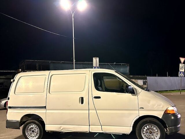 Тойота Хиасе, объемом двигателя 2.5 л и пробегом 400 тыс. км за 3450 $, фото 6 на Automoto.ua