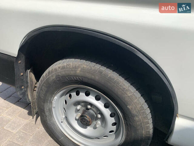Тойота Хиасе, объемом двигателя 2.4 л и пробегом 190 тыс. км за 5800 $, фото 6 на Automoto.ua
