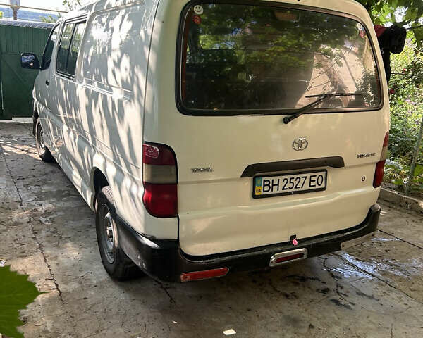 Тойота Хиасе, объемом двигателя 2.5 л и пробегом 230 тыс. км за 7900 $, фото 5 на Automoto.ua