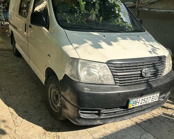 Тойота Хиасе, объемом двигателя 2.5 л и пробегом 230 тыс. км за 7900 $, фото 2 на Automoto.ua