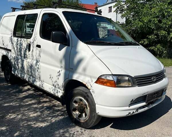 Тойота Хиасе, объемом двигателя 2.5 л и пробегом 230 тыс. км за 4850 $, фото 3 на Automoto.ua