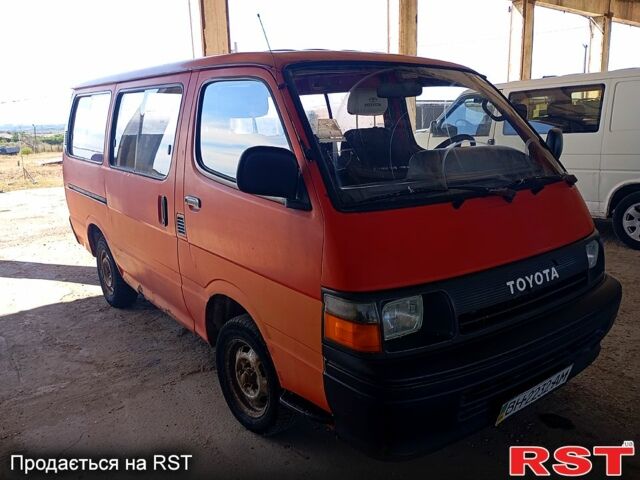 Тойота Хиасе, объемом двигателя 2.4 л и пробегом 352 тыс. км за 1800 $, фото 1 на Automoto.ua