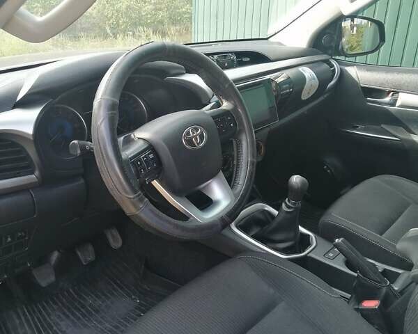 Серый Тойота Хиасе, объемом двигателя 2.39 л и пробегом 277 тыс. км за 18600 $, фото 10 на Automoto.ua