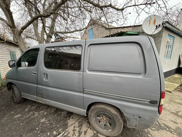 Сірий Тойота Хіасє, об'ємом двигуна 2.5 л та пробігом 250 тис. км за 3000 $, фото 5 на Automoto.ua