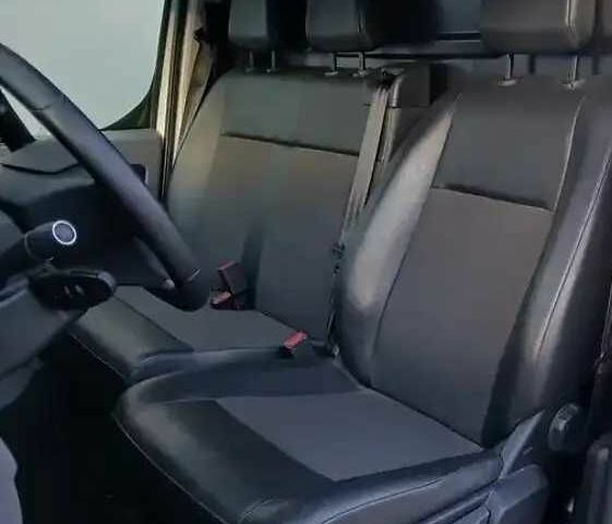 Серый Тойота Хиасе, объемом двигателя 0 л и пробегом 110 тыс. км за 21000 $, фото 7 на Automoto.ua