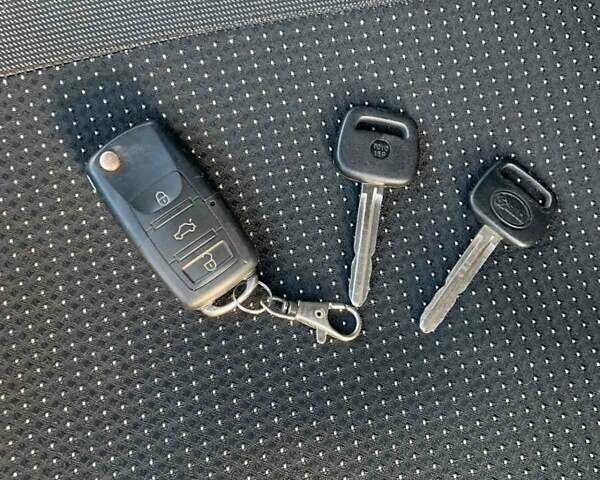 Сірий Тойота Хіасє, об'ємом двигуна 2.45 л та пробігом 450 тис. км за 6200 $, фото 1 на Automoto.ua