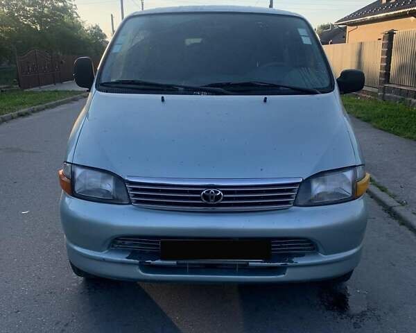 Сірий Тойота Хіасє, об'ємом двигуна 2.45 л та пробігом 450 тис. км за 6200 $, фото 6 на Automoto.ua