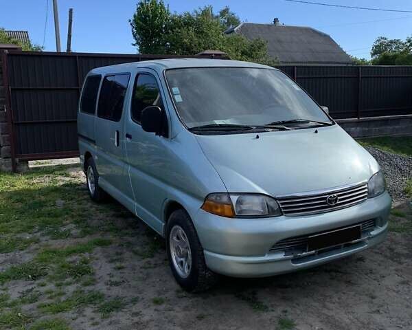 Сірий Тойота Хіасє, об'ємом двигуна 2.45 л та пробігом 450 тис. км за 6200 $, фото 8 на Automoto.ua