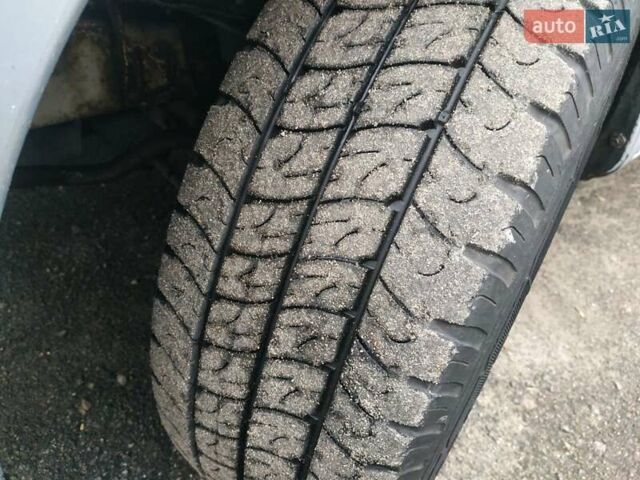 Серый Тойота Хиасе, объемом двигателя 2.4 л и пробегом 395 тыс. км за 3500 $, фото 20 на Automoto.ua