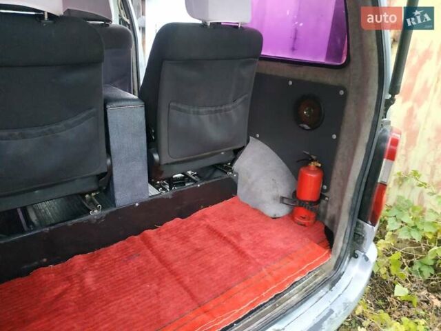 Серый Тойота Хиасе, объемом двигателя 2.4 л и пробегом 395 тыс. км за 3500 $, фото 32 на Automoto.ua