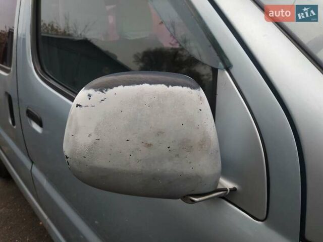 Серый Тойота Хиасе, объемом двигателя 2.4 л и пробегом 395 тыс. км за 3500 $, фото 19 на Automoto.ua