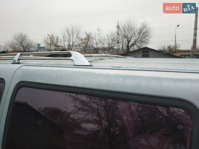 Серый Тойота Хиасе, объемом двигателя 2.4 л и пробегом 395 тыс. км за 3500 $, фото 2 на Automoto.ua