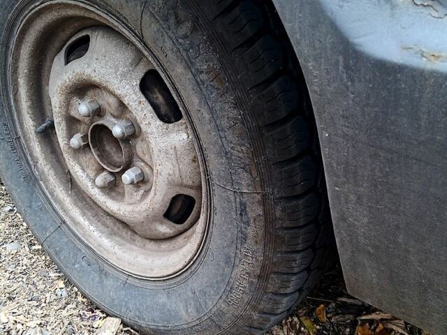 Тойота Хиасе 1984 в Днепре (Днепропетровске) на Automoto.ua Серый Тойота Хиасе, объемом двигателя 1.8 л и пробегом 300 тыс. км за 1250 $, фото 5 на Automoto.ua