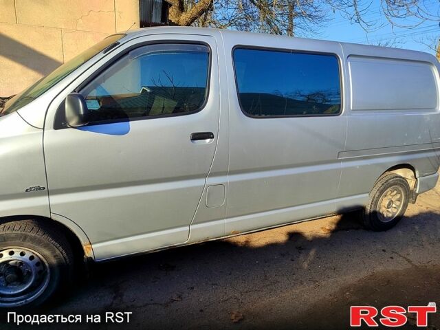 Серый Тойота Хиасе, объемом двигателя 2.5 л и пробегом 385 тыс. км за 5000 $, фото 4 на Automoto.ua