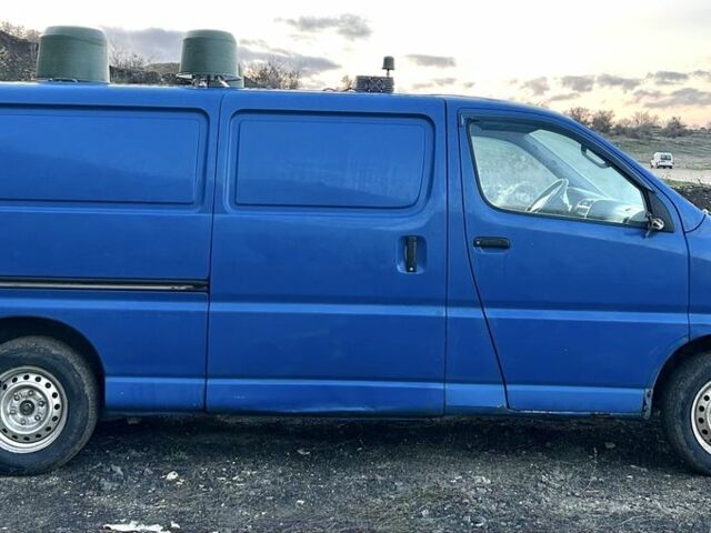 Синий Тойота Хиасе, объемом двигателя 2.4 л и пробегом 320 тыс. км за 4500 $, фото 3 на Automoto.ua