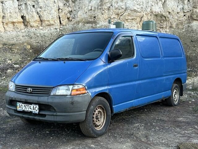 Синий Тойота Хиасе, объемом двигателя 2.4 л и пробегом 320 тыс. км за 4500 $, фото 1 на Automoto.ua