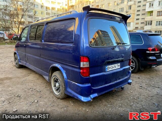 Синий Тойота Хиасе, объемом двигателя 2.5 л и пробегом 358 тыс. км за 5400 $, фото 7 на Automoto.ua