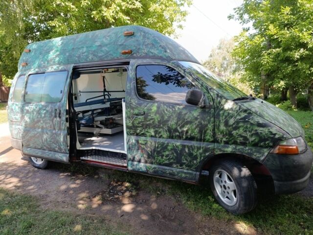 Зелений Тойота Хіасє, об'ємом двигуна 0 л та пробігом 100 тис. км за 13000 $, фото 14 на Automoto.ua