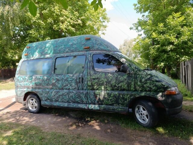 Зелений Тойота Хіасє, об'ємом двигуна 0 л та пробігом 100 тис. км за 13000 $, фото 6 на Automoto.ua